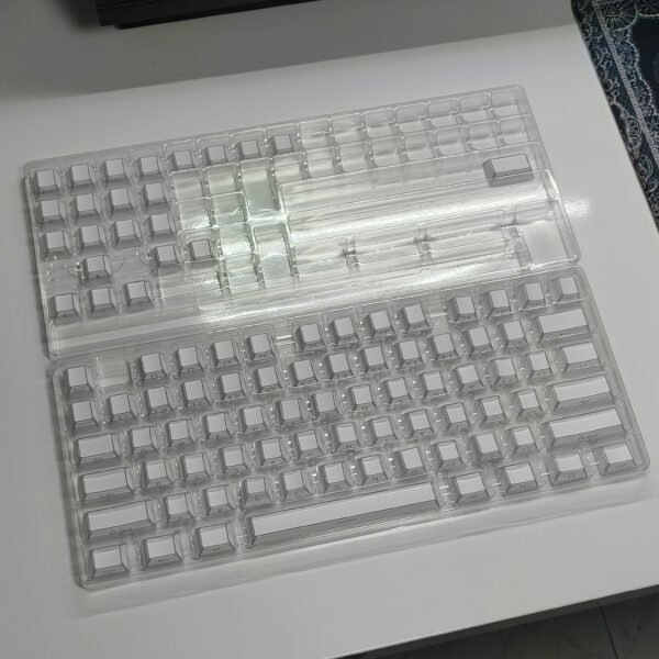 KEYCAPS transparent white