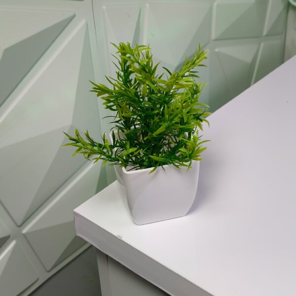 4 pcs Artificial Potted Plants (white/green) (pot carré)