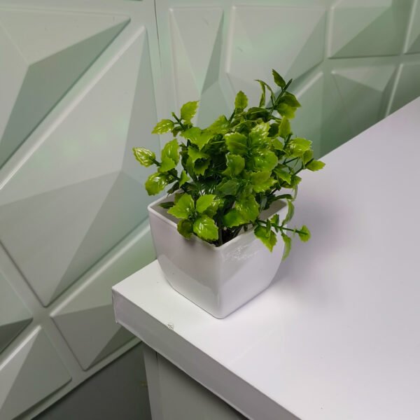 4 pcs Artificial Potted Plants (white/green) (pot carré)