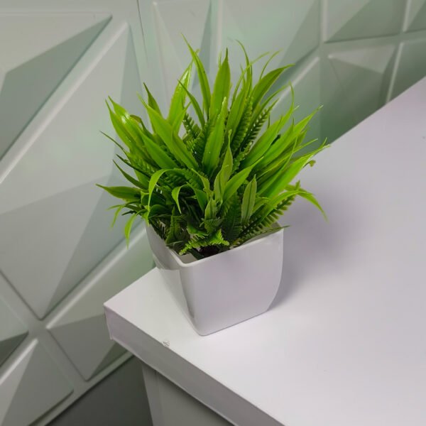 4 pcs Artificial Potted Plants (white/green) (pot carré)