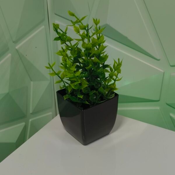 4 pcs Artificial Potted Plants (black/green) (pot carré)